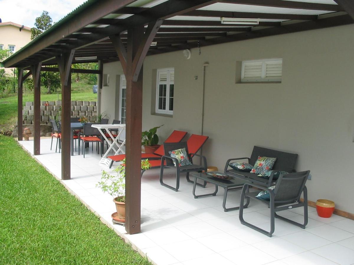 Petit Paradis Apartment Morne la Valeur Luaran gambar